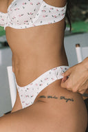 Conjunto de Lencería de Encaje Puro Elegancia - Negro 